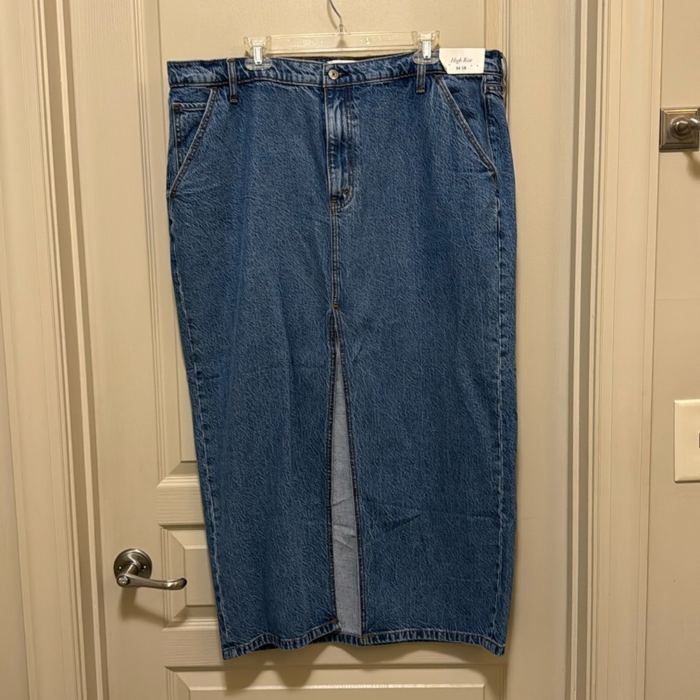 Abercrombie & Fitch Denim Midi Skirt